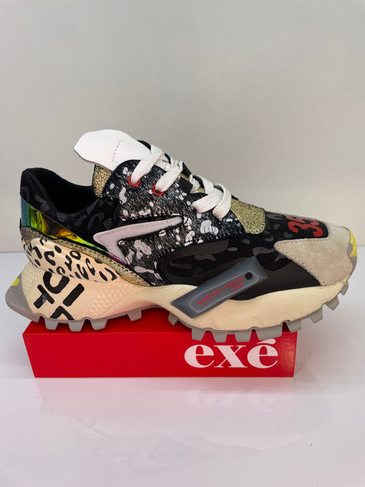 Exé Shoes