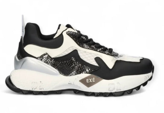 Exé Shoes