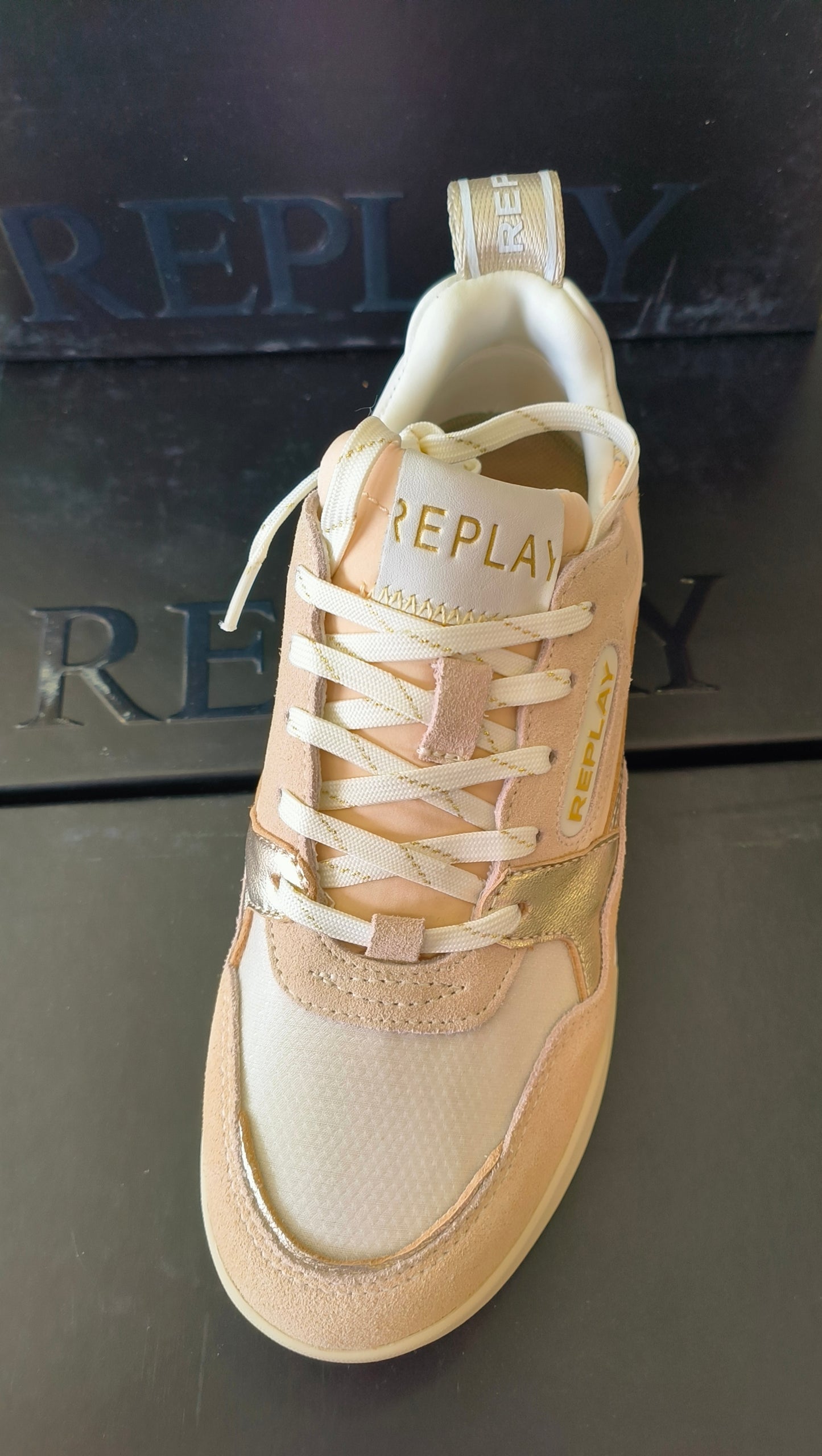 Calçado Replay