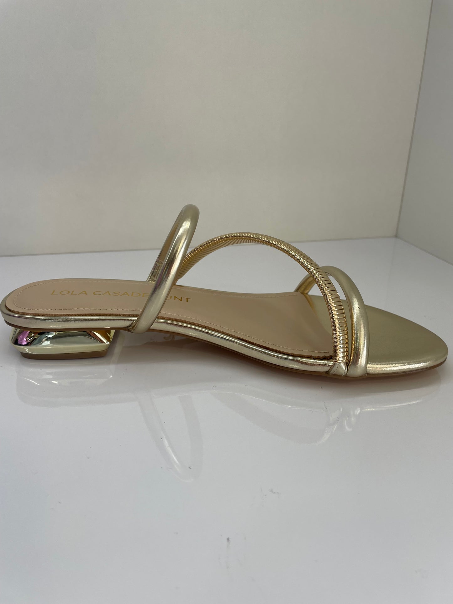 Chinelo Lola Casademunt
