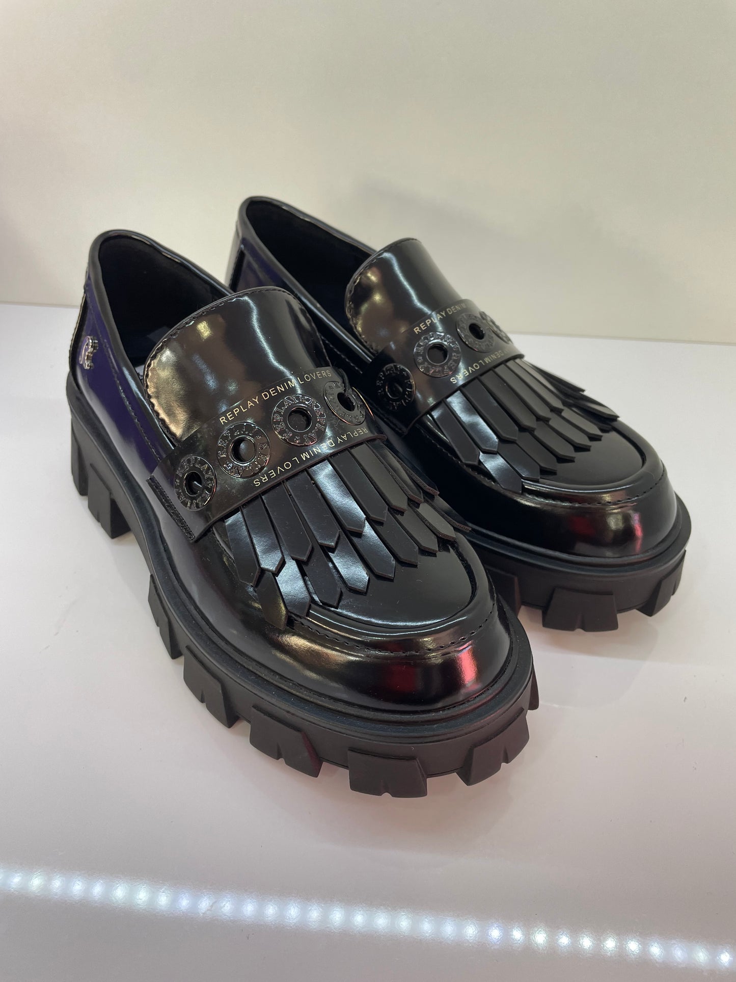 Mocassin Replay