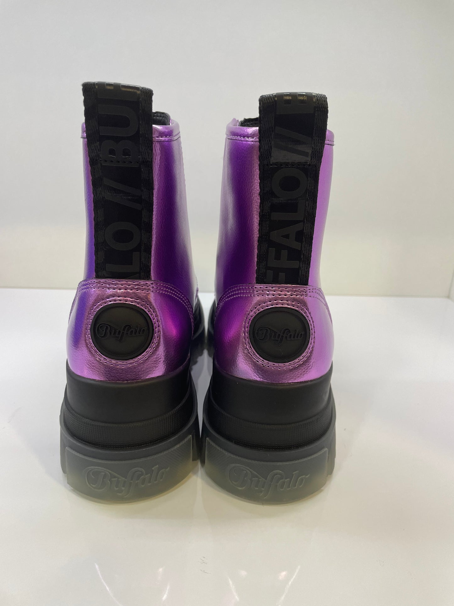 Bota Buffalo