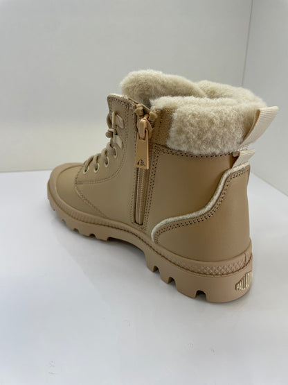 Bota Palladium