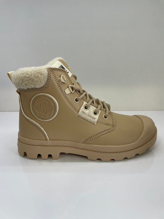 Bota Palladium