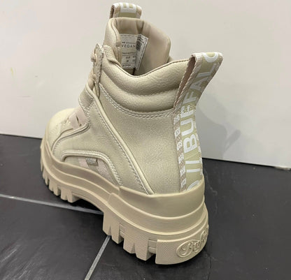 Bota Buffalo
