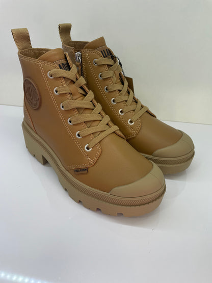Bota Palladium