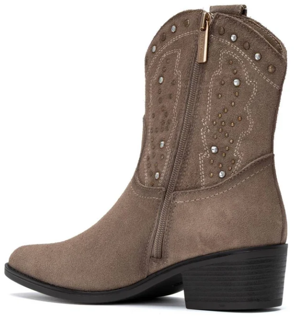 Bota Carmela