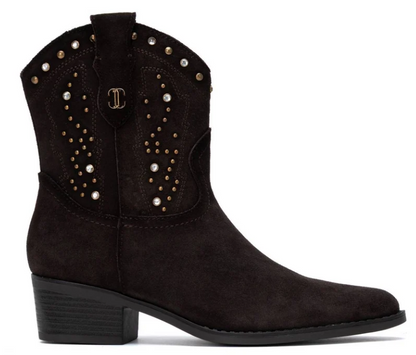 Bota Carmela