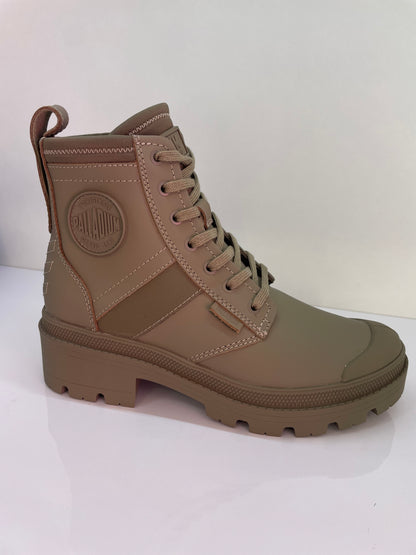 Bota Palladium
