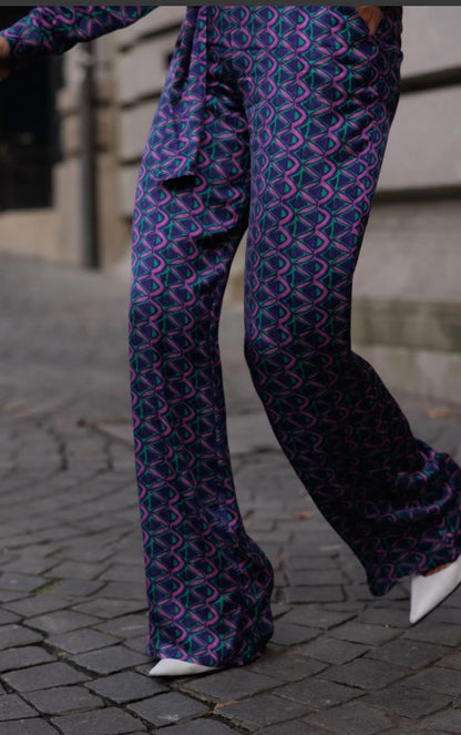 Calça Scripta