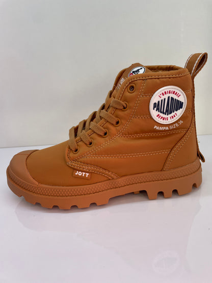 Bota Palladium