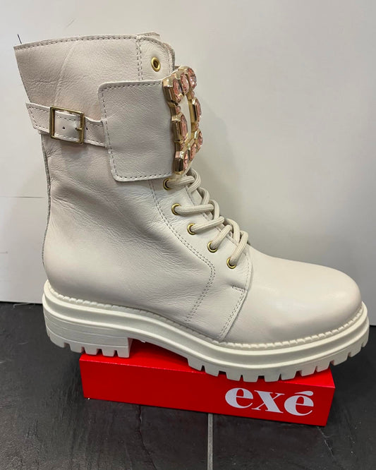 Bota Exé