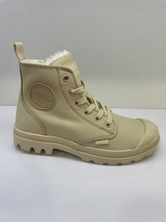 Bota Palladium