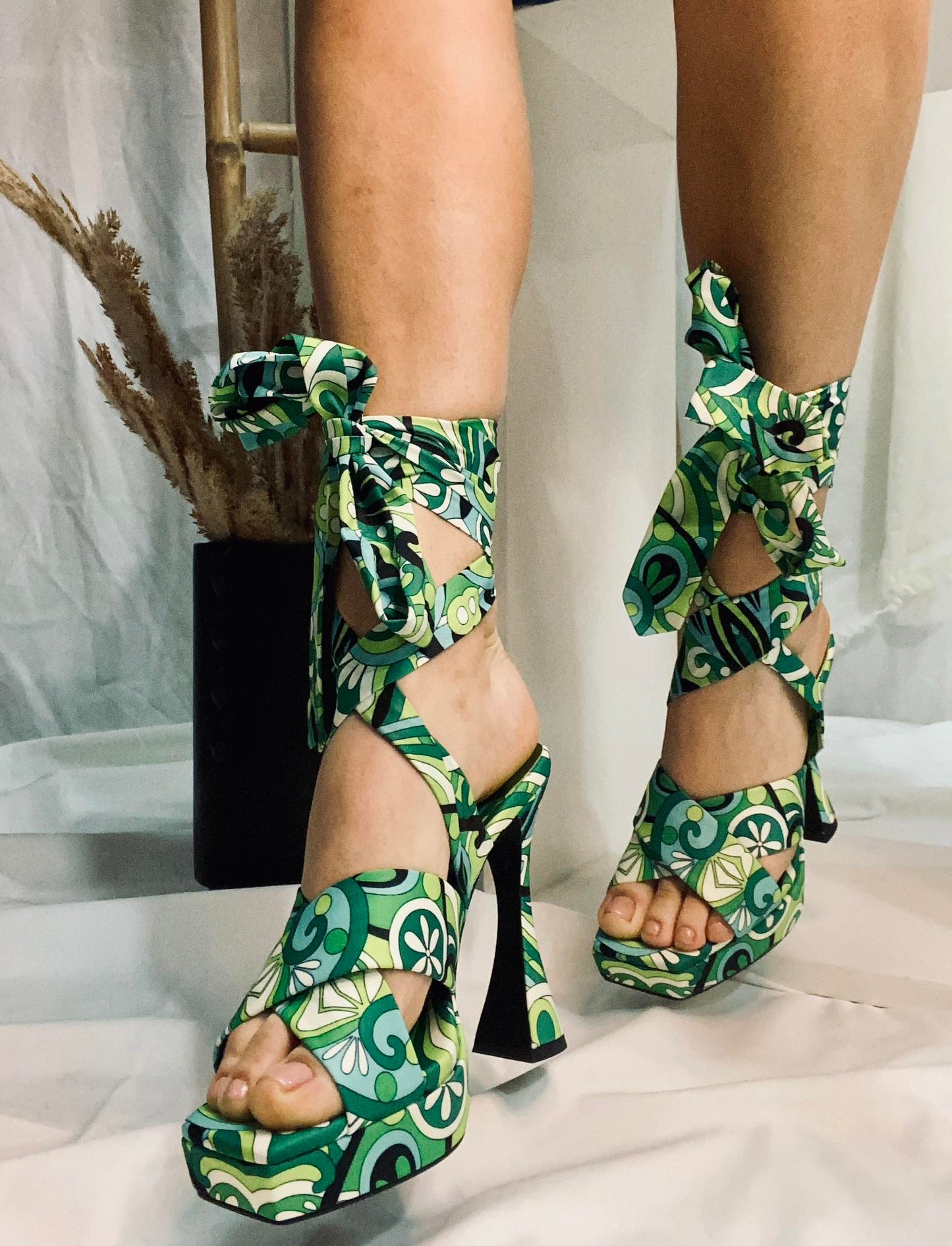 Sandálias Jeffrey Campbell