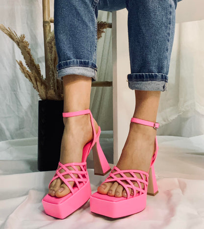 Sandálias Jeffrey Campbell